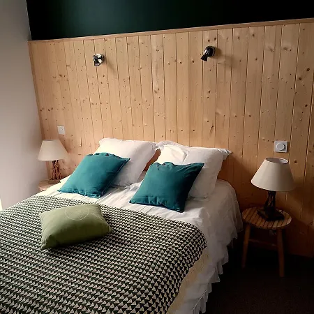 Le Pavillon Couette-café 2*