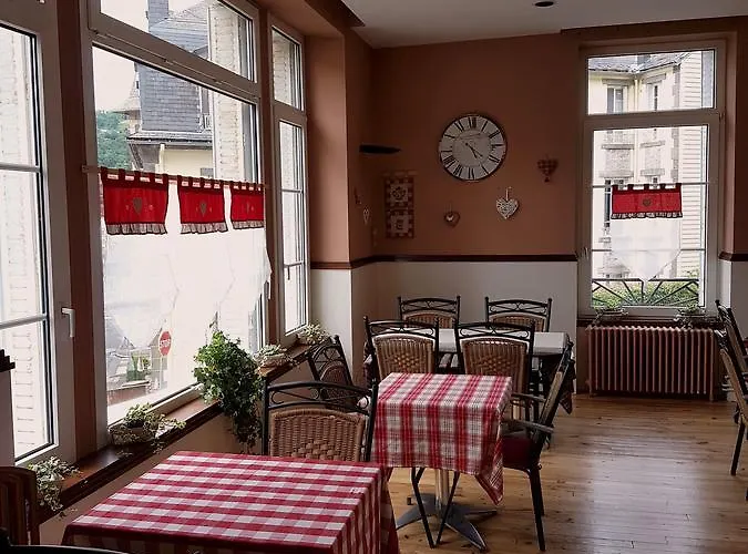 Le Pavillon Nocleg ze śniadaniem